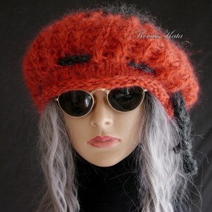DORA / coral antracit - șapcă extravagantă tricotată manual cu ciuperci din mohair groase - îmbrăcăminte și modă - eșarfe, pălării, fularuri - căciulă - Artynos.ro