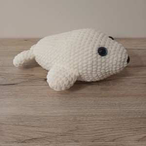 Amigurumi pui de focă - jucării și echipamente pentru copii - plușuri - figurine de pluș - Artynos.ro