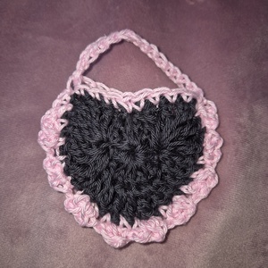 Keychain gentuta in forma de inimioara  - geantă și husă - accesorii genți - breloc - Artynos.ro