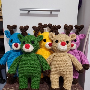 Reni mici crosetati , Jucarii si echipamente pentru copii, Plusuri, Personaje de basm din plus, Crosetat, Cusatura, ● Materiale folosite: fir de bumbac, melana speciala pentru umplutura 
●Dimensiuni: aprox. 20 cm 
●..., ARTYNOS