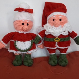 Mos Craciun si Craciunita, Craciun, Cadouri de Mos Craciun, Cadouri de Mos Craciun, Crosetat, Cusatura, !!!Pretul este per bucata. Se pot da si impreuna!!!

● Materiale folosite: fir de bumbac, melana sp..., ARTYNOS