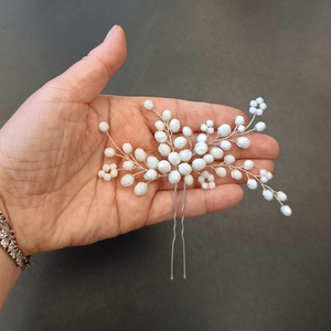 Pieptan par perle albe - accesorii nuntă - ornamente de păr de nuntă - ornamente de păr mireasă - Artynos.ro