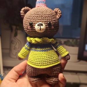 Jucărie croșetată Ursulețul Circar - jucării și echipamente pentru copii - plușuri - ursuleț de pluș - Artynos.ro