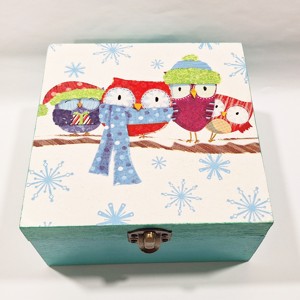 Cutie cu bufnițe de iarnă � cutie de depozitare din lemn decorată manual -  - Artynos.ro