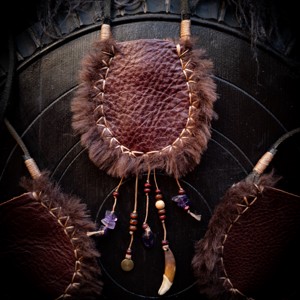 Paznic de suflet cu lopată, atârnat în jurul gâtului -  - Artynos.ro