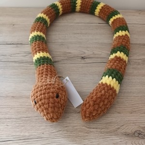 Amigurumi plush șarpe: Brown - jucării și echipamente pentru copii - plușuri - Artynos.ro