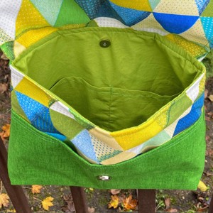 Rucsac verde cu model triunghiular - geantă și husă - rucsacuri - rucsac damă, rucsac bărbați - Artynos.ro