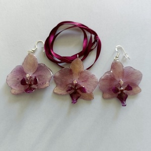 Set format din cercei si pandantiv realizat din mini Orhidee Phalaenopsis naturale, conservate  - Artynos.ro
