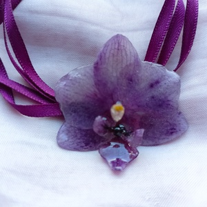 Pandantiv/Broșă realizată din mini Orhidee Phalaenopsis naturală  - bijuterii - broșe - Artynos.ro