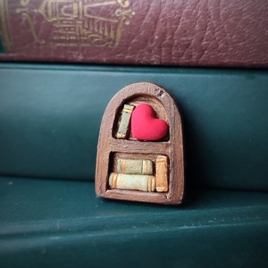 Brosa Biblioteca to go - mica - Artynos.ro