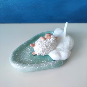 Suport Bijuterii Oiță tolănită cu Luna - bijuterii - suporturi și cutii de bijuterii - stand bijuterii - Artynos.ro