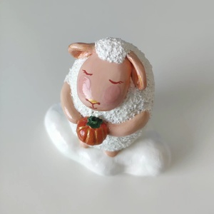 Figurină decorativă Oiță cu Dovleac - casă & stil de viață - decorațiuni de casă - decorațiuni de masă și rafturi - decorațiuni de masă - Artynos.ro