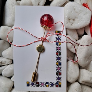 Martisor Candy pin rosu - Artynos.ro