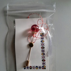 Martisor Candy pin rosu - bijuterii - mărțișor - Artynos.ro