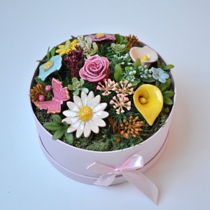 Buchet de flori din ceramica, cutie cu 9 flori, Casa & Stil de viata, Decoratiuni de casa, Accesorii florale, Cutii cu flori, , ARTYNOS