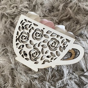 Cutie de flori personalizată cu orice inscripție, floare naturală sau trandafir de săpun -  - Artynos.ro