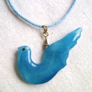 Pandantiv porumbel albastru sculptat din sticla Tiffany, , , Un porumbel stilizat sau pur si simplu o pasare albastra sculptata in sticla albastra ca cerul Un d..., ARTYNOS