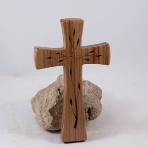 Cruce din lemn cu model, cruce de perete  - casă & stil de viață - accesorii religioase - cruce - Artynos.ro