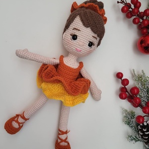 Păpușă balerină croșetată handmade cu haine și accesorii detașabile - jucării și echipamente pentru copii - plușuri - păpușă croșetată, păpușă de pluș - Artynos.ro