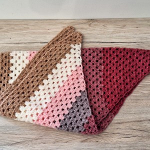 Esarfa triunghiulara groasa - Artynos.ro