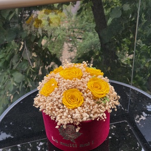Buchet cu trandafiri criogenati  - casă & stil de viață - decorațiuni de casă - accesorii florale - buchete de flori - Artynos.ro