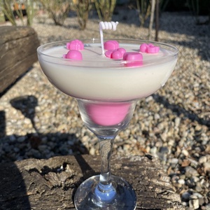 Lumanare parfumata in pahar de cocktail. - casă & stil de viață - lumânări, parfumuri, arome - lumânare - lumânări artizanale - Artynos.ro