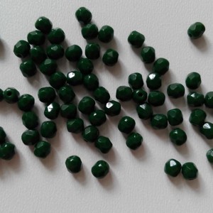 Margele cehe fatetate din sticla - 4mm - 100 buc / pachet - verde inchis, , , ARTYNOS