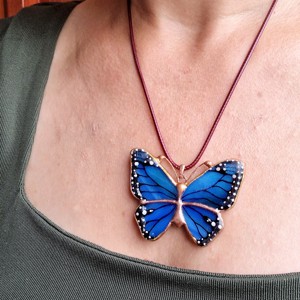 Pandantiv 2 în 1 cu două fețe, albastru-verde, cu fleur-de-lis regal - bijuterii - coliere - pandative - Artynos.ro