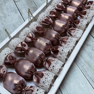 Bomboane saloane textile / set de 10/ - crăciun - decorațiuni de crăciun de casă - figurine pentru pomul de crăciun - Artynos.ro