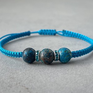 Bratara cu jasp curcubeu albastru, , , Bratara albastra vibranta cu cordon de jasp. Mineralul de 8 mm si ornamentele albastre se completea..., ARTYNOS