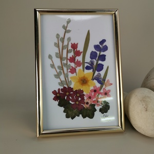 Tablou cu flori presate unicat cadou delicat unicat , Casa & Stil de viata, Decoratiuni de casa, Decoratiuni de masa si rafturi, Gradini din sticla, , ARTYNOS