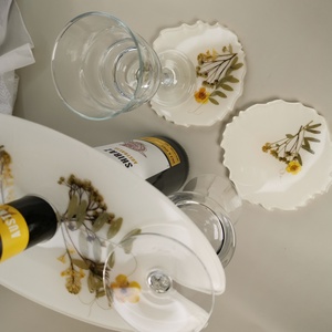 Set pentru sticla de vin si 2 suporturi de pahare - casă & stil de viață - echipamente de bucătărie - accesorii de servire - pahare de vin - Artynos.ro