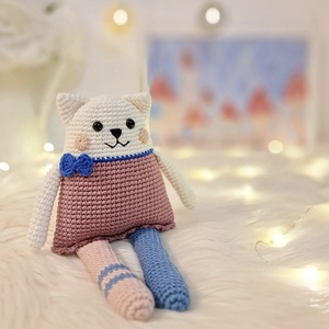 Pisicuta crosetata manual, 20cm , Jucarii si echipamente pentru copii, Jucarii si accesorii pentru copii, Papusi de joaca, Crosetat, ARTYNOS