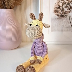 Girafa crosetata manual, 31cm  - jucării și echipamente pentru copii - plușuri - girafă de pluș - Artynos.ro