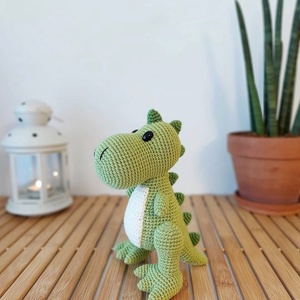 T-rex crosetat manual, 19cm  - jucării și echipamente pentru copii - plușuri - dinozauri din pluș - Artynos.ro