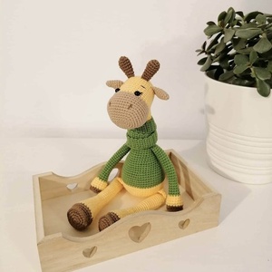 Girafa crosetata manual, 31cm  - jucării și echipamente pentru copii - plușuri - girafă de pluș - Artynos.ro