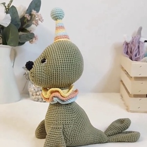 Foca crosetata manual, 19cm  - jucării și echipamente pentru copii - plușuri - figurine de pluș - Artynos.ro