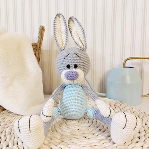 Iepuras crosetat 32cm - jucării și echipamente pentru copii - plușuri - iepure de pluș - Artynos.ro