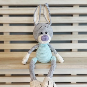 Iepuras crosetat 32cm - jucării și echipamente pentru copii - plușuri - iepure de pluș - Artynos.ro