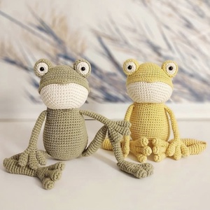 Broasca crosetata manual - jucării și echipamente pentru copii - plușuri - broască de pluș - Artynos.ro