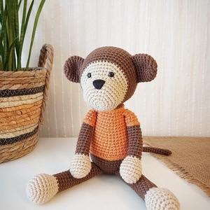 Maimutica crosetata manual - jucării și echipamente pentru copii - plușuri - maimuță de pluș - Artynos.ro