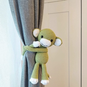 Maimutica crosetata manual - jucării și echipamente pentru copii - plușuri - maimuță de pluș - Artynos.ro