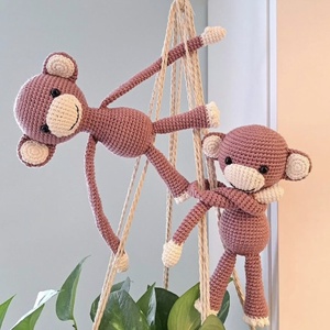 Maimutica crosetata manual - jucării și echipamente pentru copii - plușuri - maimuță de pluș - Artynos.ro