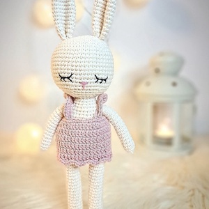 Lili, Iepuras crosetat manual  - Artynos.ro