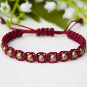 Brățară macramé împletită - Beads burgundy -  - Artynos.ro