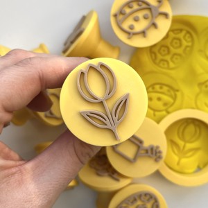 Set de ștampile și forme pentru prăjituri de Paște � Iepuraș, Puișor, Fluture, Gărgăriță și multe altele � 12 piese - jucării și echipamente pentru copii - puzzle, jocuri puzzle - puzzle cu forme - Artynos.ro