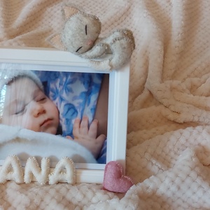 Rama foto personalizata pentru Nani,nani, pisoias!, Casă & Stil de viață, Echipament pentru camera copiilor, Tablouri de cameră pentru copii, Broderie, Cusătură, ARTYNOS