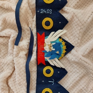 Coronita aniversara pentru copii personalizata cu personajul preferat -  - Artynos.ro
