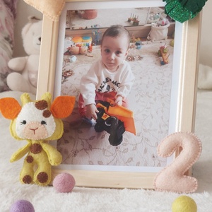 Rama foto personalizata pentru copii Little giraffe, Casa & Stil de viata, Echipament pentru camera copiilor, Tablouri de camera pentru copii, Broderie, Cusatura, ARTYNOS