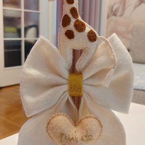 Lumanare botez handmade premium. Lumanare botez personalizata. Lumanare botez Safari Lumanare botez fetita. Lumanare gir - jucării și echipamente pentru copii - daruri de botez - Artynos.ro